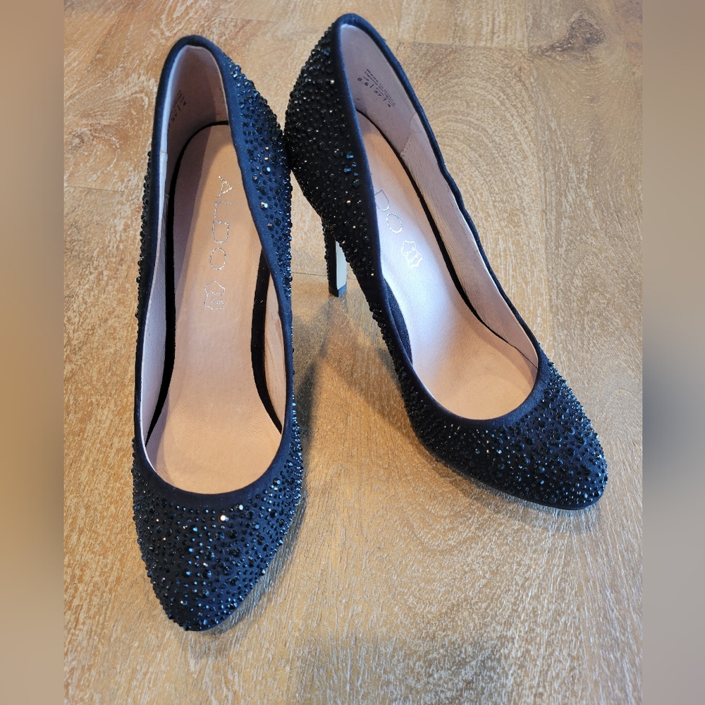 Aldo Black Studded Heels Size 6.5